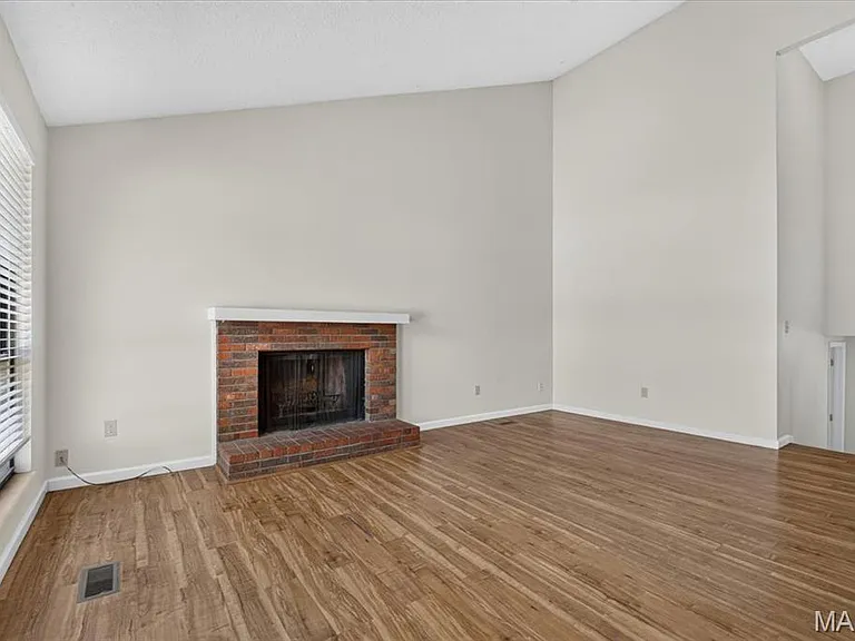 11 Bayside Ct #11 — Photo 6