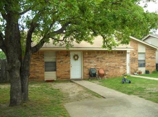 2707 Sprucewood St, Bryan, TX 77801