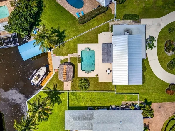 11030 McGregor Blvd, Fort Myers, FL 33919