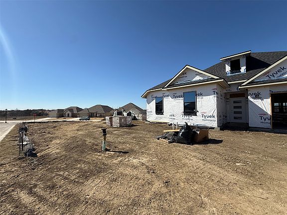 3rd image of 201 Protection St