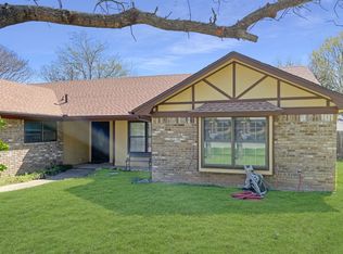 5610 Ember Ct, Arlington, TX 76016