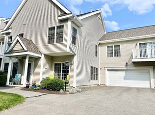 105 Diane Cir, Groveland, MA 01834