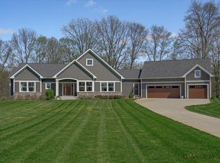 3438 Winding Stream Dr NW, Grand Rapids, MI 49544