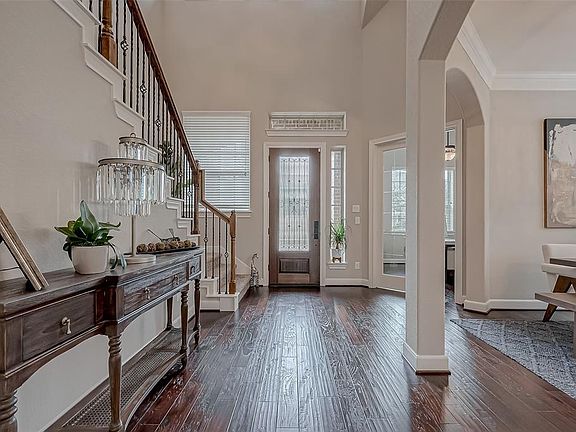 5th image of 619 Cypress Creek Lane
