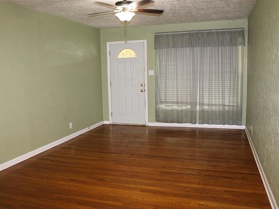 2nd image of 4400 Randel Dr