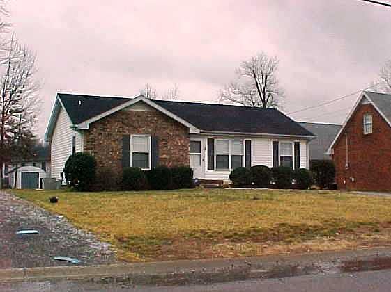 1st image of 748 Shelton Cir
