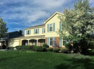 2605 Deerfield Ln, Rolling Meadows, IL 60008