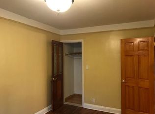 2326 33rd Ave #2, Astoria, NY 11106