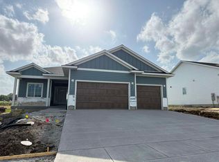 125 S Seven Oaks Rd, Northliberty, IA 52317