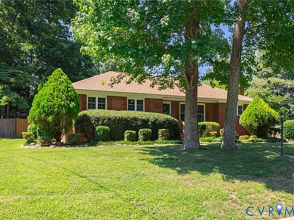 2nd image of 704 Forest View Dr