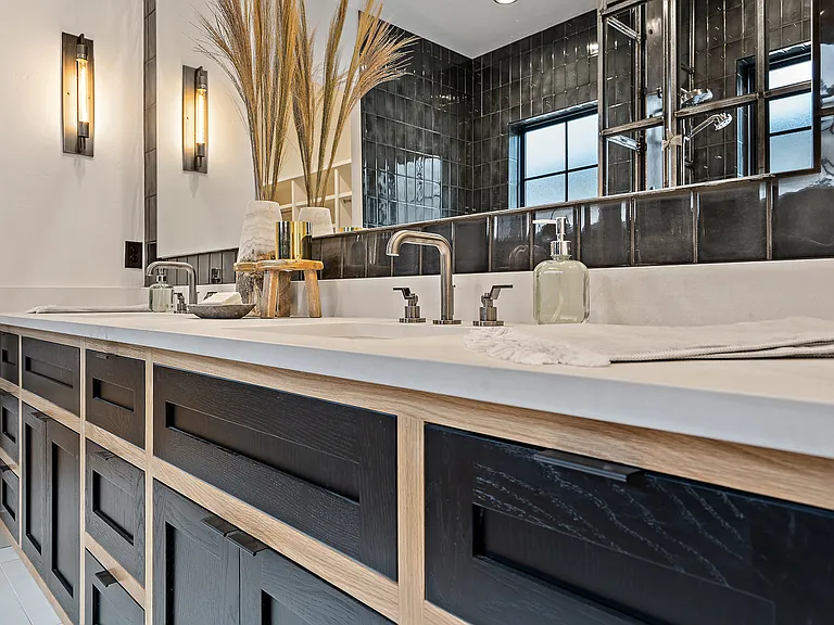 2526 W Rustic Forge St — Photo 25