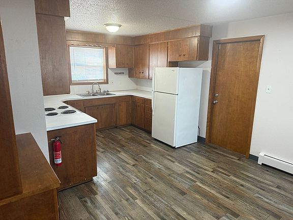 5th image of 309 11th Ave NW #3