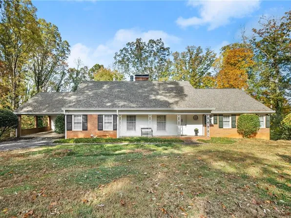 788 Sherwood Rd, Gainesville, GA 30501