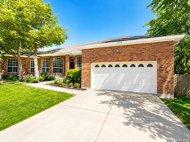 3 bed, 2.5 bath, 3059 sqft, $2,740 — Photo 2