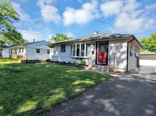 3808 Jay Ln, Rolling Meadows, IL 60008