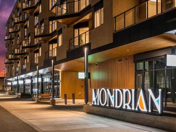 8370 S Broadcast Ave SW #202, Calgary, AB T3H 3V6