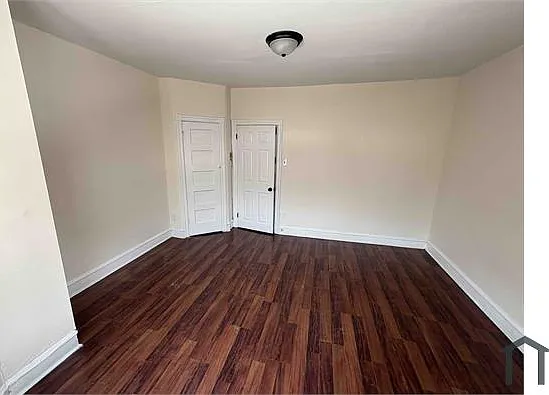 5647 Elliott St — Photo 7