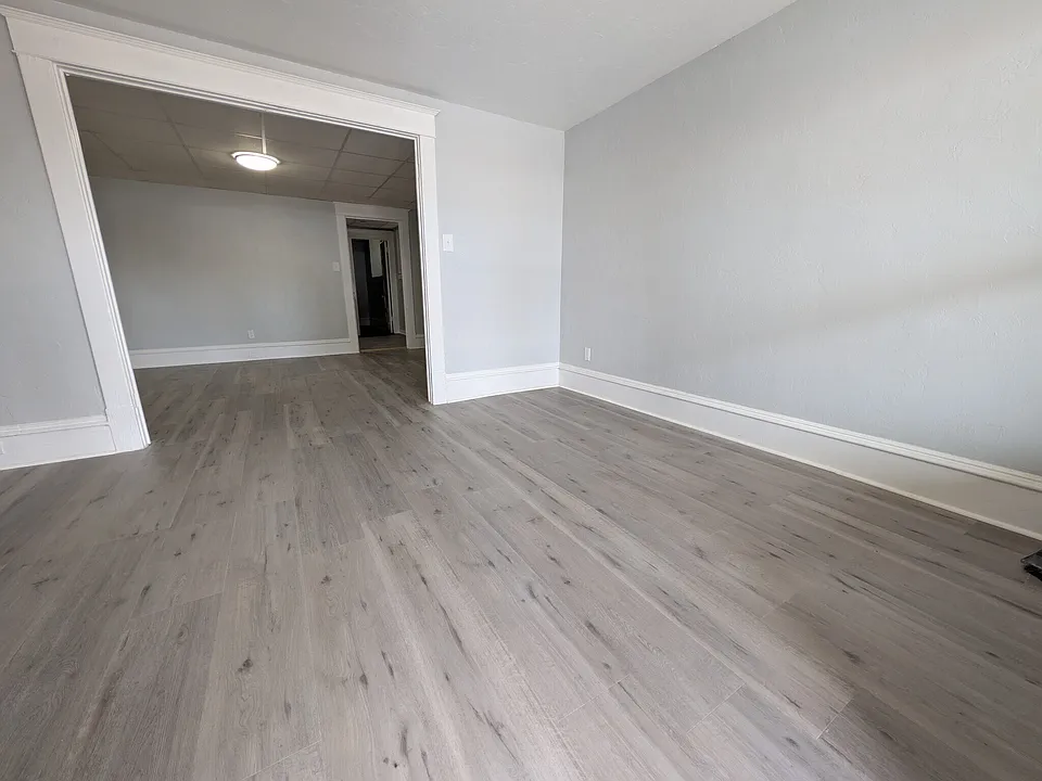 218 Lloyd St