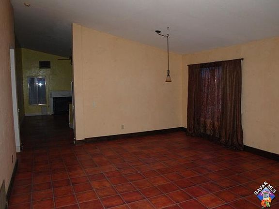 2nd image of 4034 Elwood Ave