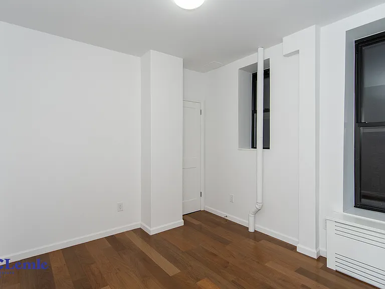 1324 Lexington Ave #2C — Photo 7