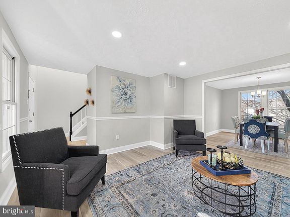 4th image of 18011 Silver Leaf Dr