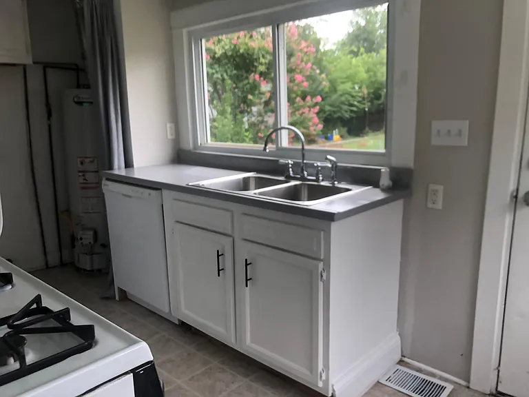 708 Inverness Ave — Photo 11