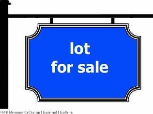 16 Sturgis Rd, Lavallette, NJ 08735