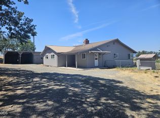 6013 Foothill Rd, Central Pt, OR 97502