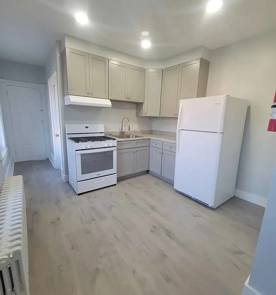 1018 Bottomwood St — Photo 3