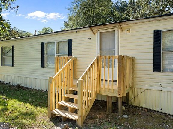 5th image of 79 Hennon Dr NW