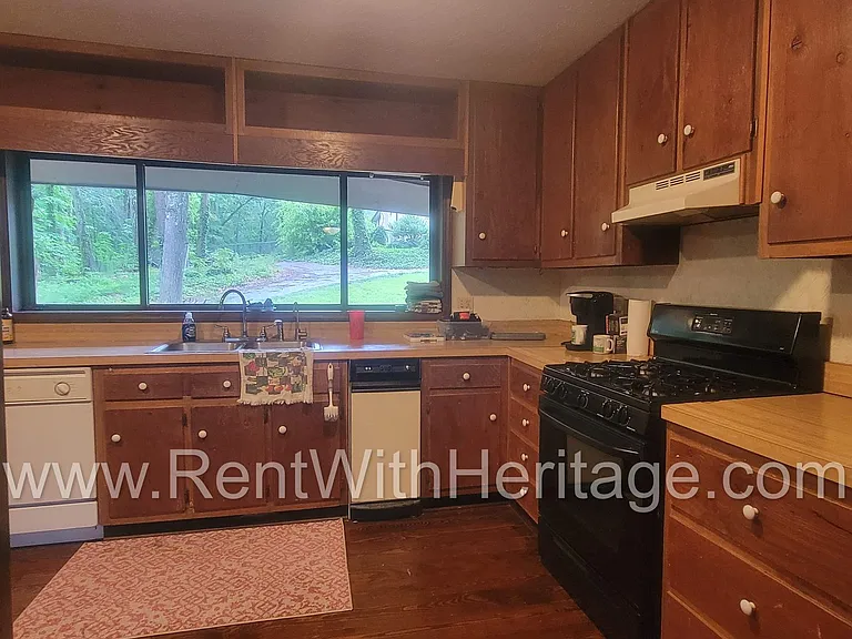 1050 Flamingo Dr — Photo 23