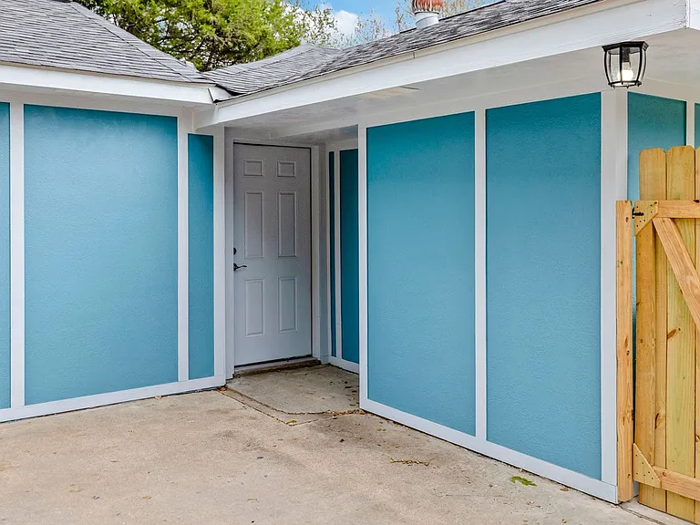 1401 Garrett St — Photo 16