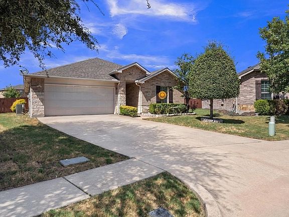 2nd image of 709 Denali Dr