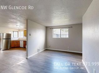 2475 NW Glencoe Rd, Hillsboro, OR 97124