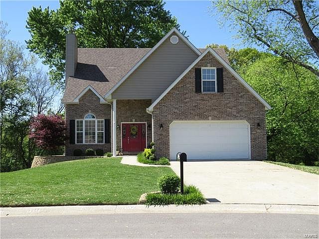 2nd image of 13 Clark Dr