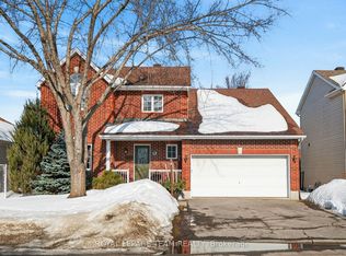 13 Granite Ridge Dr, Ottawa, ON K2S 1Y2