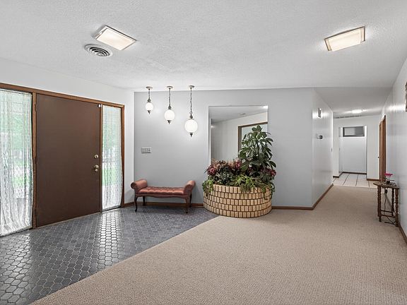 3rd image of 755 3rd Ave NW