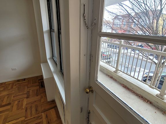 4th image of 611 Banner Ave #S1