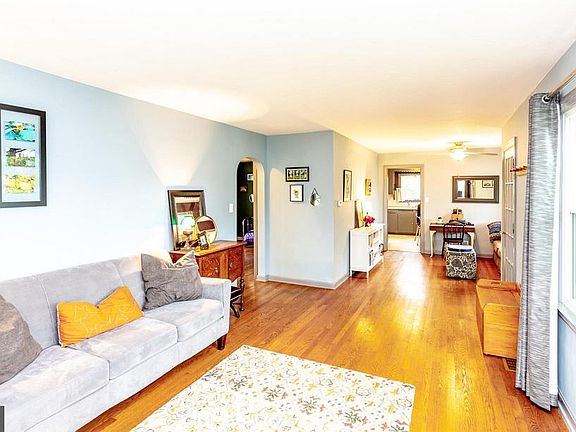 4th image of 840 Stouffer Ave