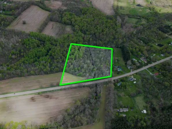 4 Bunkerhill Rd, Jackson, MI 49201
