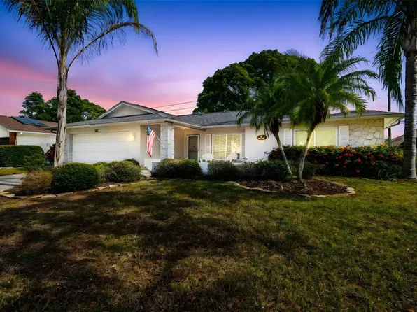 2113 Malcolm Dr, Palm Harbor, FL 34684