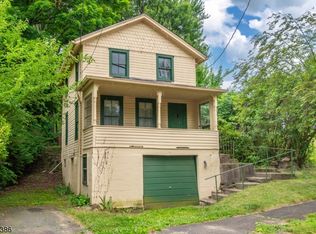 61 Mount Pleasant Ave, Whippany, NJ 07981