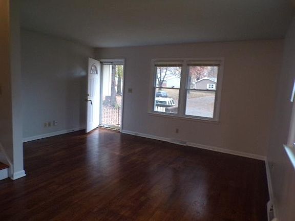 4th image of 6136 Caenen St #6136