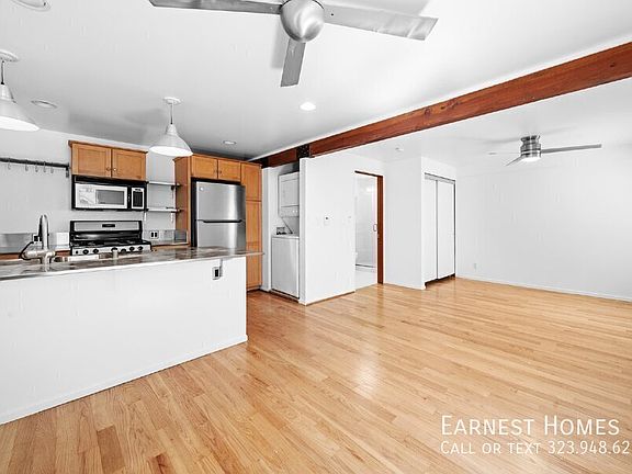 2nd image of 38 20th Ave APT B