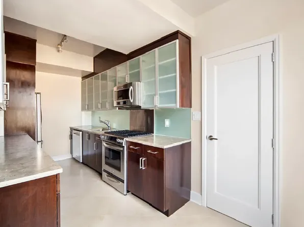 56 7th Avenue image 1 of 13