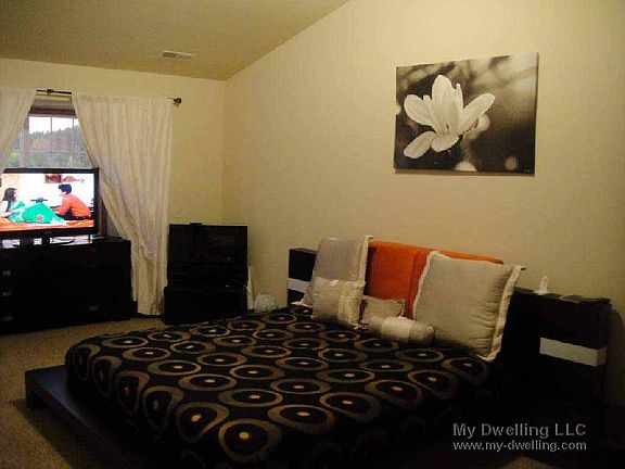 4th image of N99W14091 Seven Pines Way Unit B