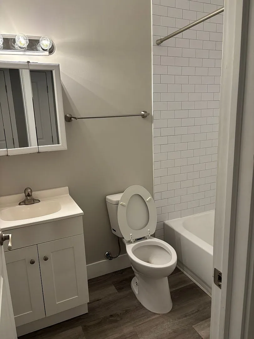 NCH - 879 E Mound St — Photo 3