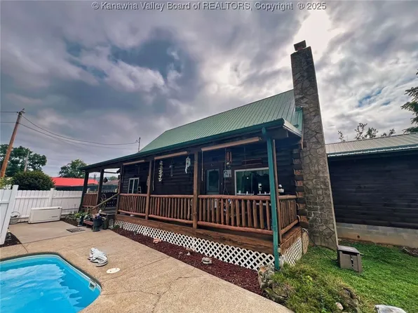 16 River Dr, Elkview, WV 25071