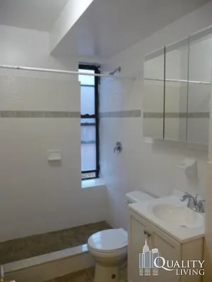 Rented by (Legacy) NY Quality Living Uptown | media 18