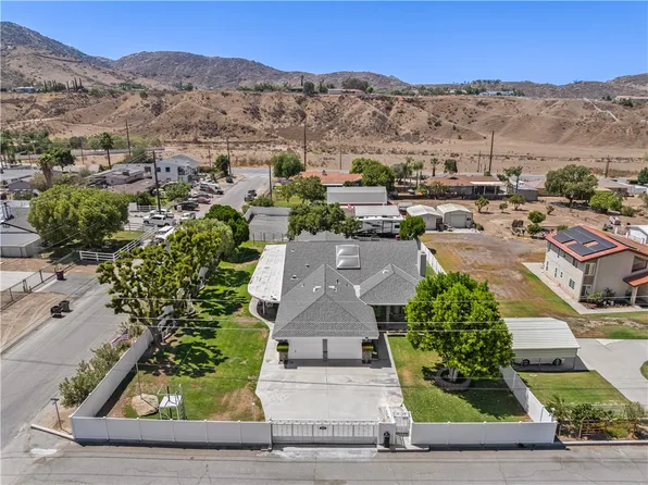 7081 Adams Ave, Colton, CA 92324